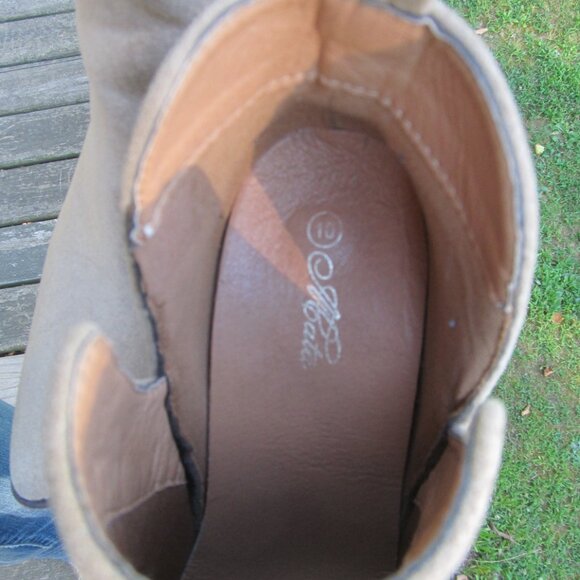 Faux Suede Tan/Cream Ankle Boots/Half Boots Women's Size 10 - Picture 9 of 16